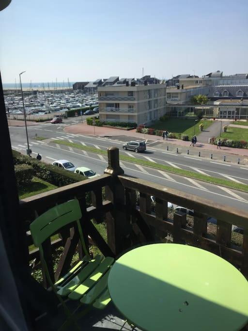 Les Embruns - Le Balcon - 2Eme Etage Apartman Deauville Kültér fotó