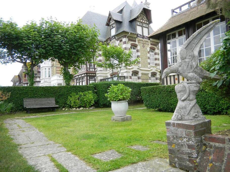 Les Embruns - Le Balcon - 2Eme Etage Apartman Deauville Kültér fotó